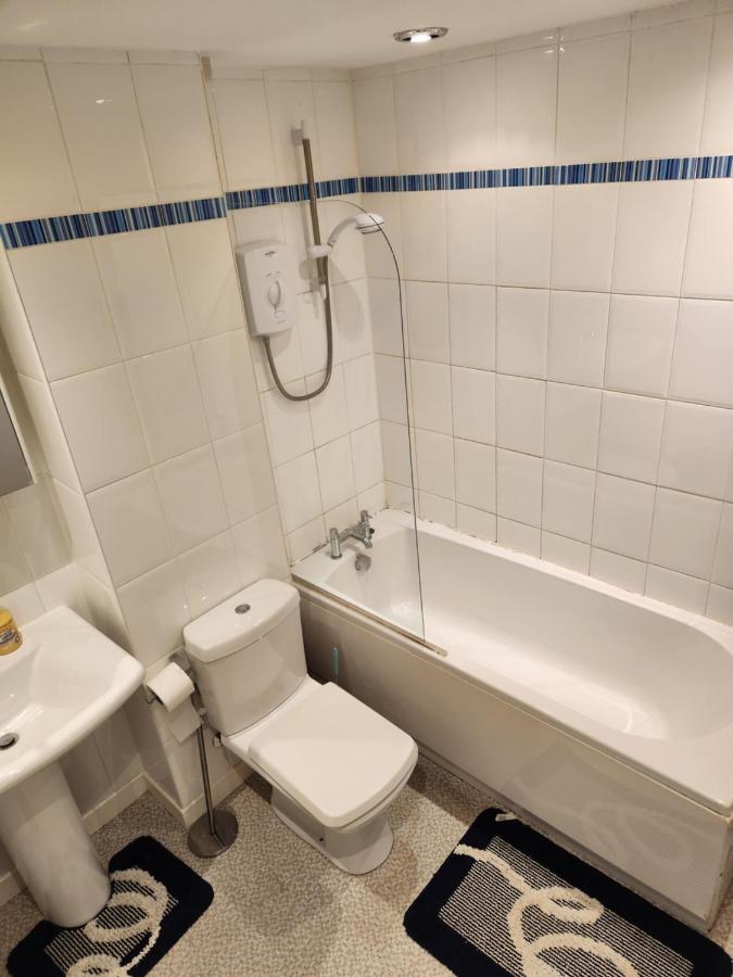 No 11 3 Bed Serviced Appartment Town Centre Girvan Ngoại thất bức ảnh